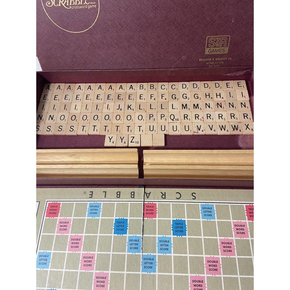 1976 SELCHOW & RIGHTER "SCRABBLE" Crossword Board Game - Picture 2 of 11